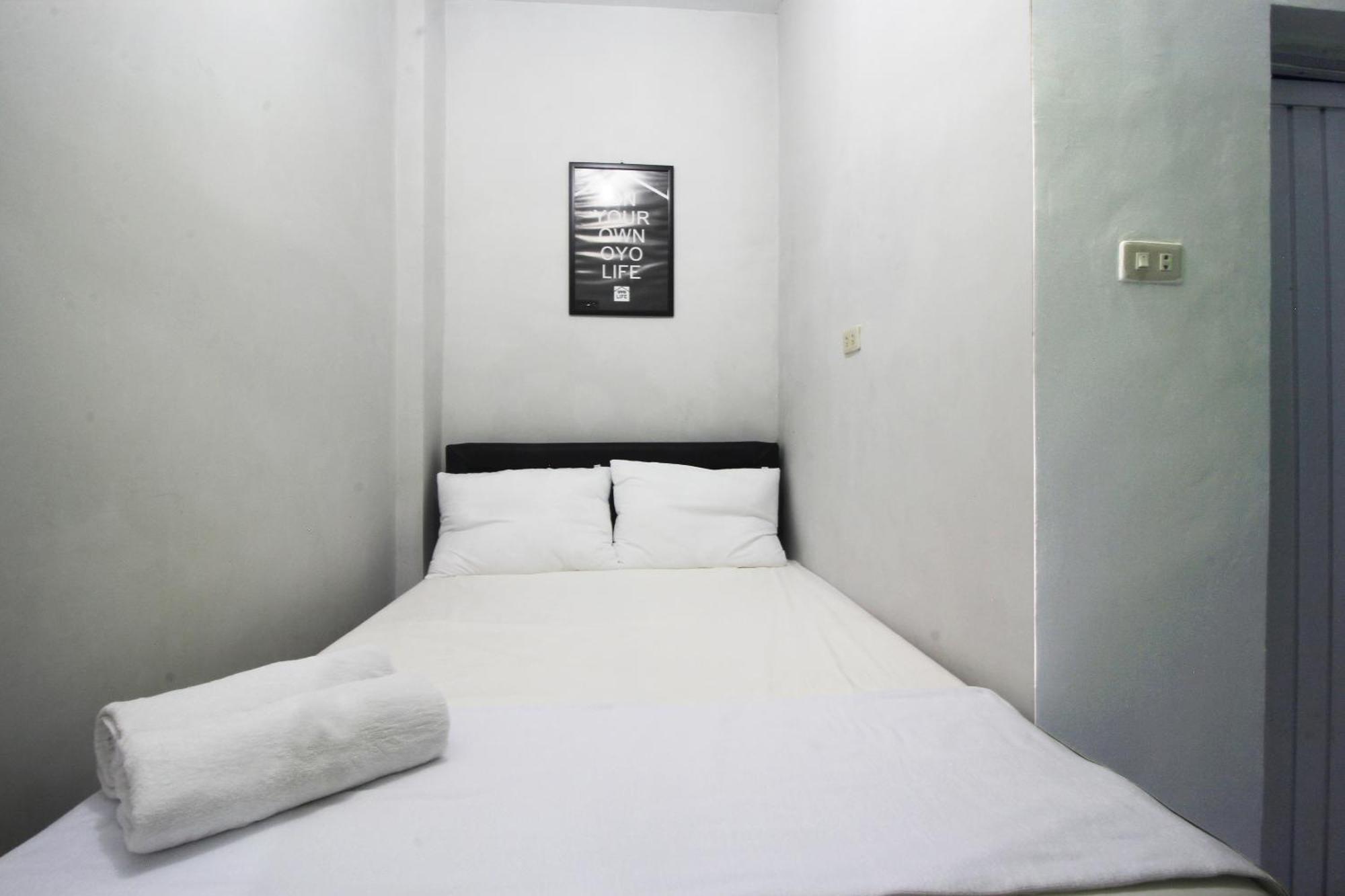 Oyo Life 2273 Pratama Homestay Bandar Lampung Exteriör bild